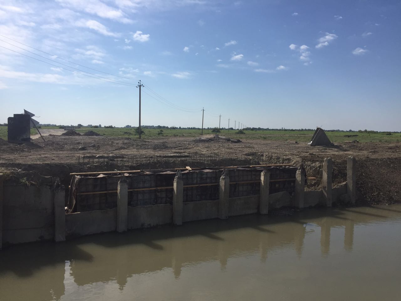 Село тушиловка дагестан. Шлюзы Кизляр. Река Таловка Дагестан. Кизляр мост. Тушиловка.